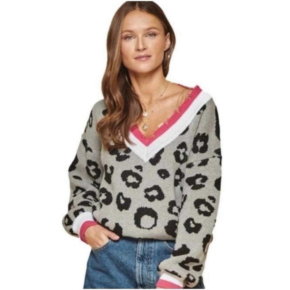 Andree By Unit Size Large Leopard Print Varsity Trim Pullover Sweater Gray Pink - Picture 1 of 6